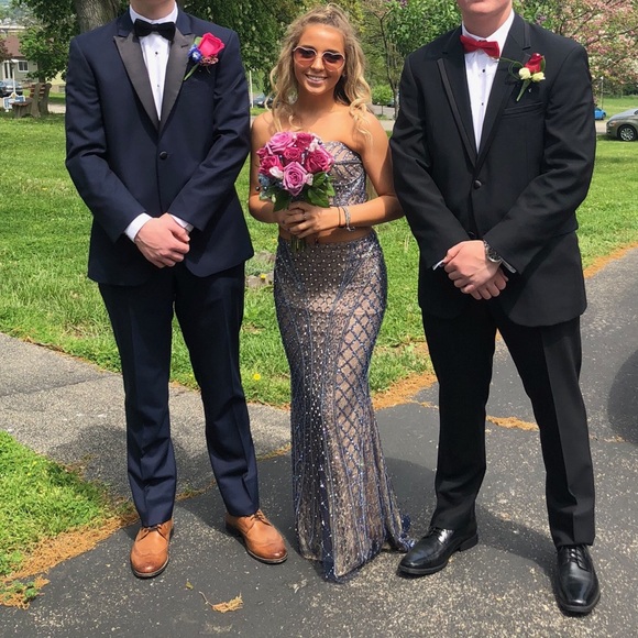 Prom Dress - Picture 5 of 7